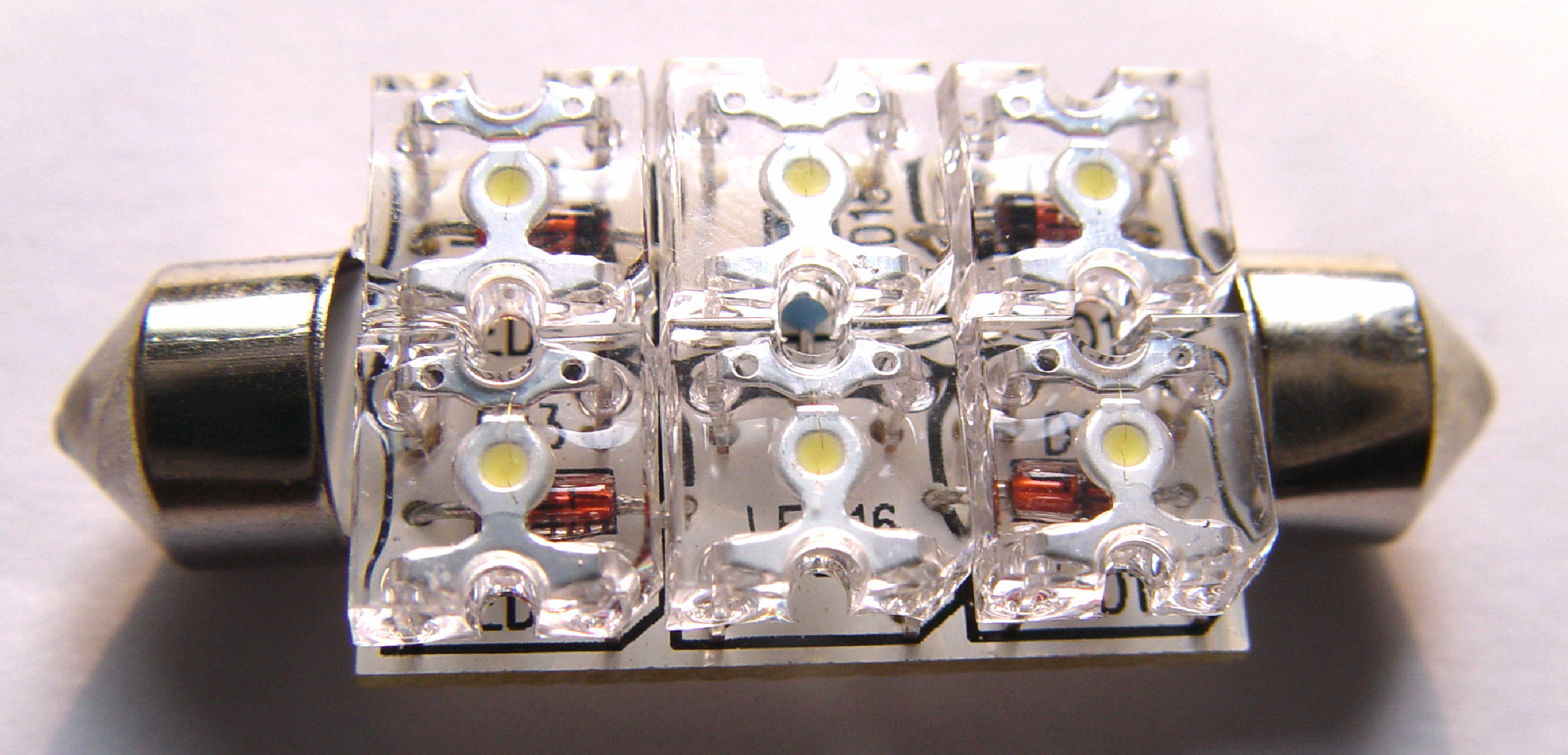 Beltéri és rendszámtábla világítás 6 LED-es Piranha RSZ6L-42